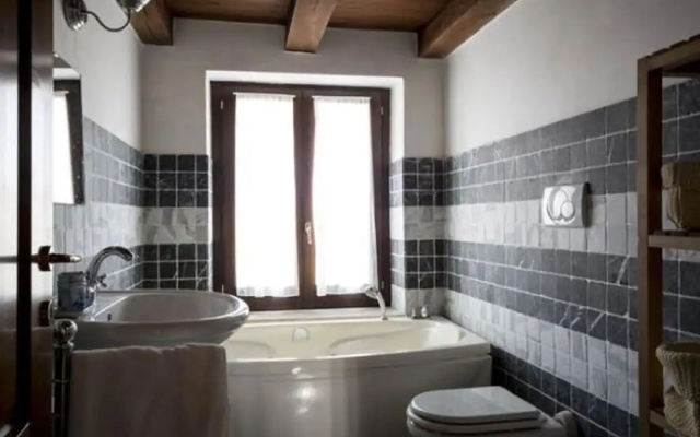 Apartment in Ascoli Piceno With Pool & Beaches
