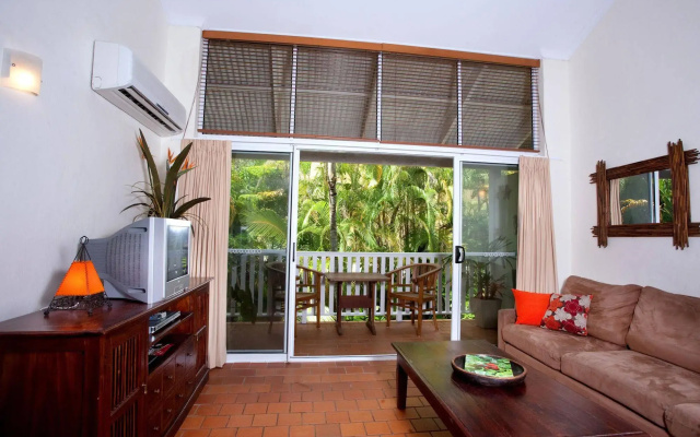 Coral Sea Villas