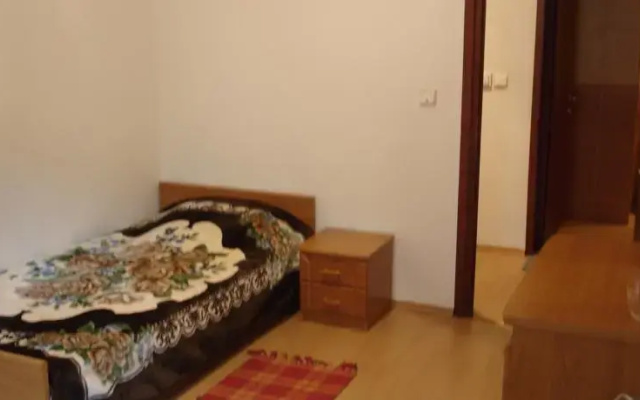 Apartment on Aram Street