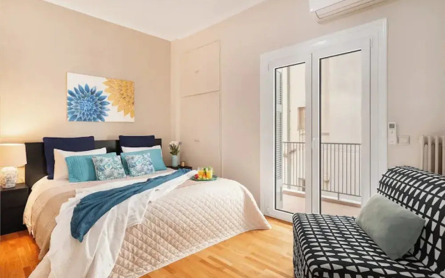 Stylish apt steps from Acropolis by GHH