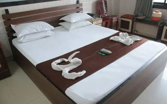 Reba Beach Resort - Hostel