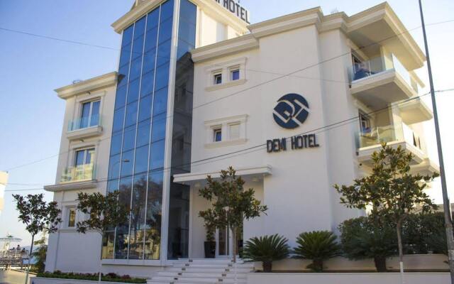 Отель Demi Hotel Албания, Саранда - отзывы, цены и фото номеров - забронировать отель Demi Hotel онлайн вид на фасад