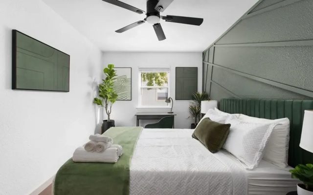 Rare 2BR in Prime Location