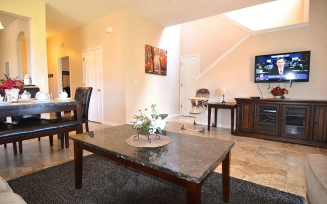 Amazing Townhome! Regal Palms - 745LAM