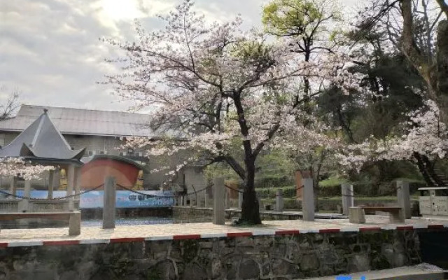 Shizilou Hotel