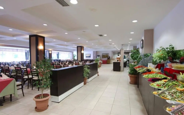 Отель Rose Resort