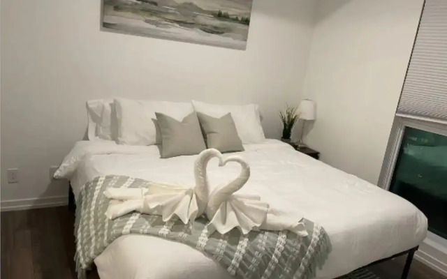 Waterfront Jane Retreat