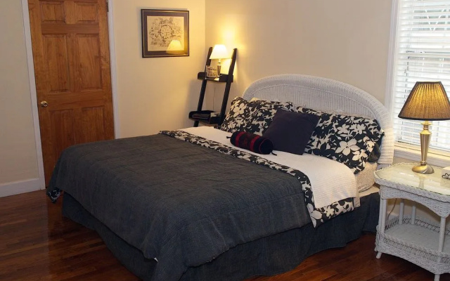 Away at The Bay Bed & Breakfast
