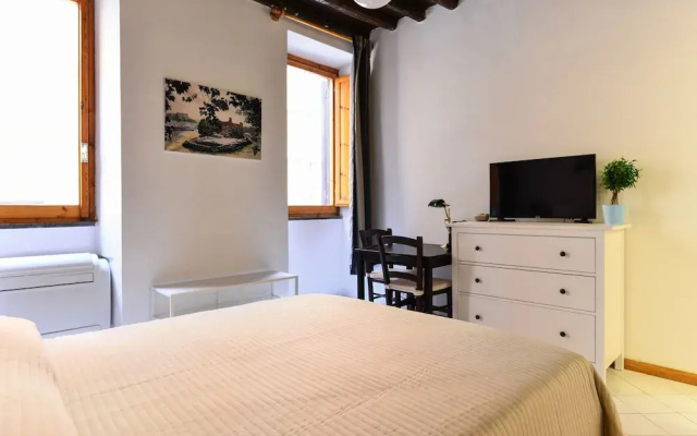 Spanish Steps Cozy Studio
