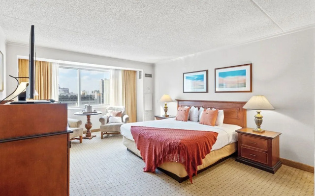 CozySuites at Showboat