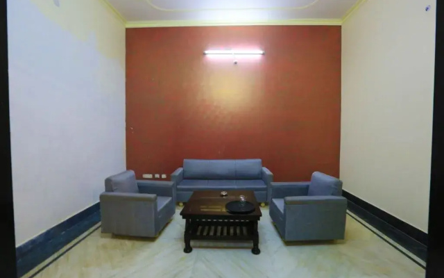 Hotel Sky Moon Inn by OYO Rooms