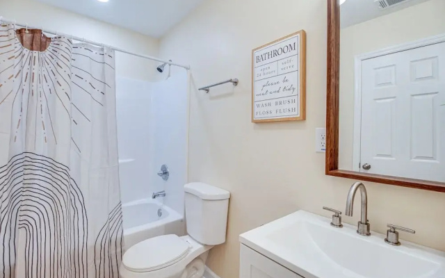 Family Home Near Downtown & Convention Center!