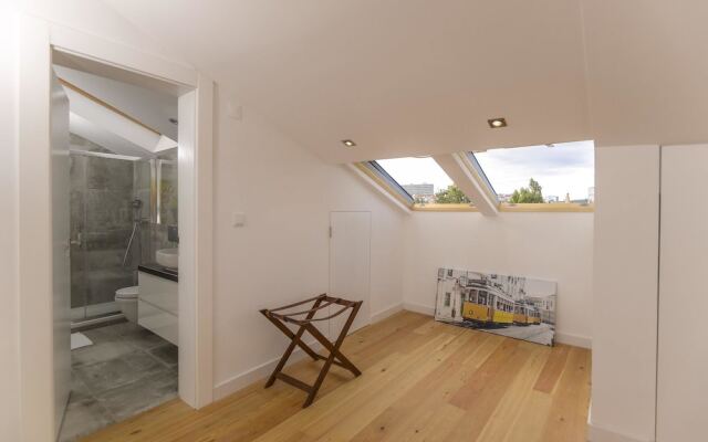 Апартаменты Apartment With 4 Bedrooms in Lisboa, With Wonderful City View, Furnish вид на фасад