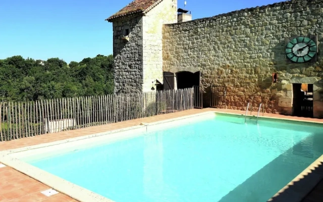 Cozy House in Lot With Pool and Terrace