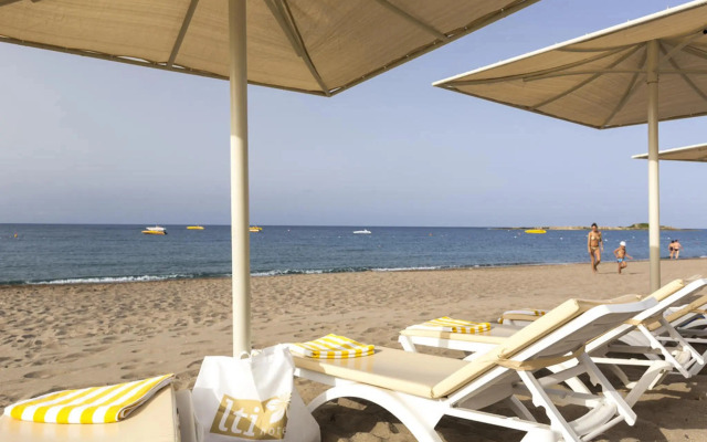 Lycus Beach Hotel