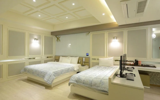 CIEL Motel