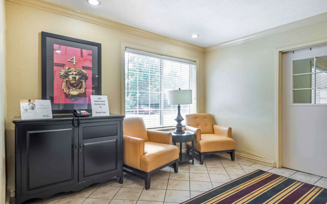 Extended Stay America Suites Newark Woodbridge