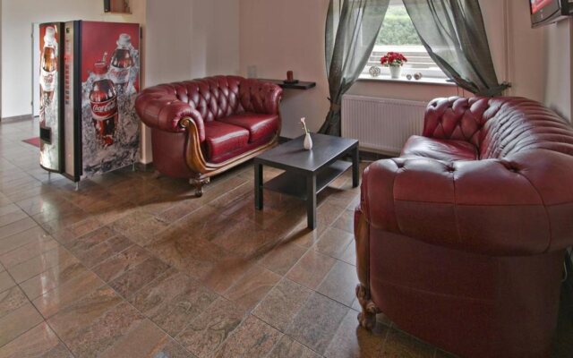 Отель PLAZA Inn Hamburg Moorfleet Германия, Гамбург - 1 отзыв об отеле, цены и фото номеров - забронировать отель PLAZA Inn Hamburg Moorfleet онлайн комната для гостей