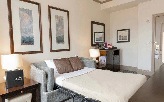 Hotel Blackhawk, Autograph Collection