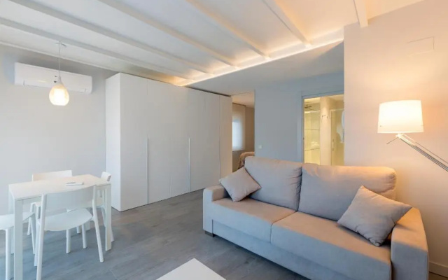 APARTAMENTOS TURISTICOS - PAPEL ARMADO - Calle Caldereros 33
