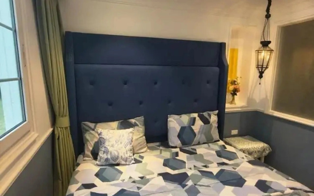 Seven Seas Cote Apartment