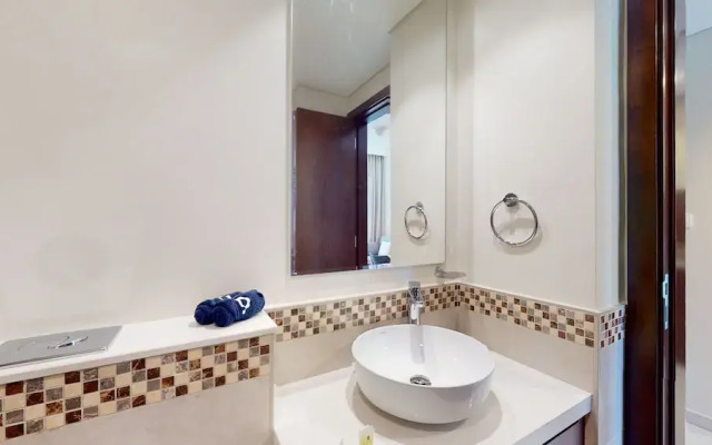 1016 Vera Residences