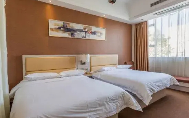 Baiyun airport Grandhyaat  hotel  (Airport transfer  Renhe subway station))