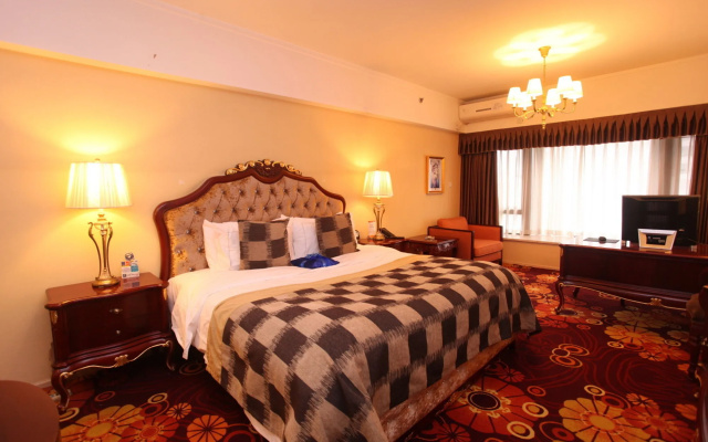 Chengdu Longhu Haibin Hotel