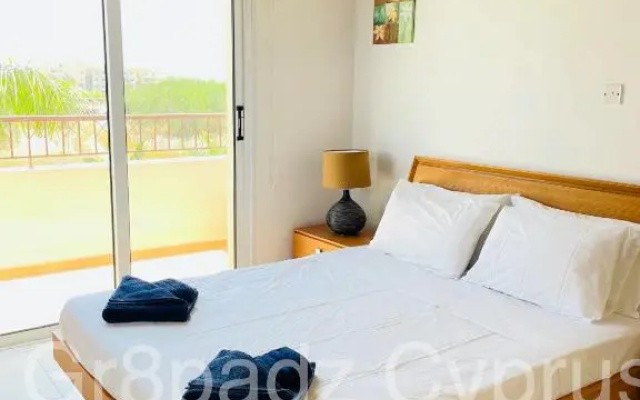 Gr8padz Villa Artemis