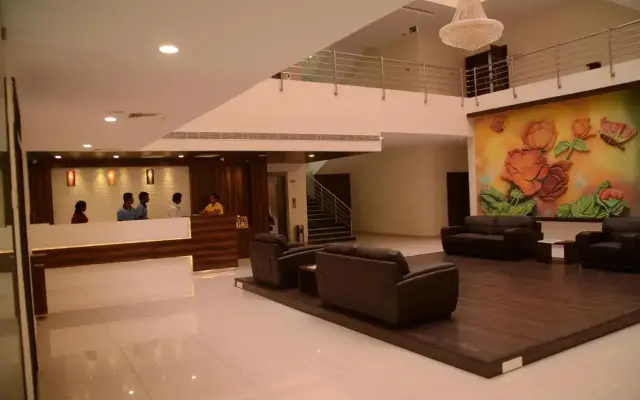 Hotel Somisetty Landmark