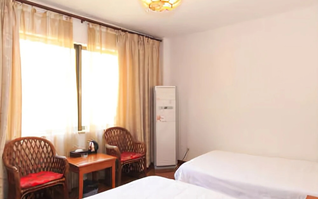 Yijie Holiday Chain Hotel