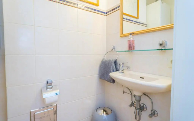 Große Wohnung in perfekter Lage mit Balkon!