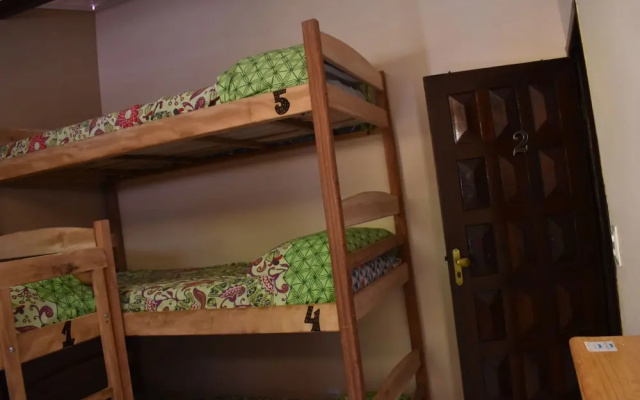 Hostel Dmais