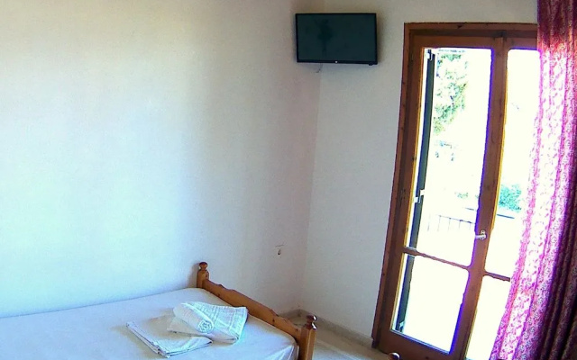 Pyla Rooms