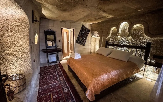 Takunya Cave Hotel