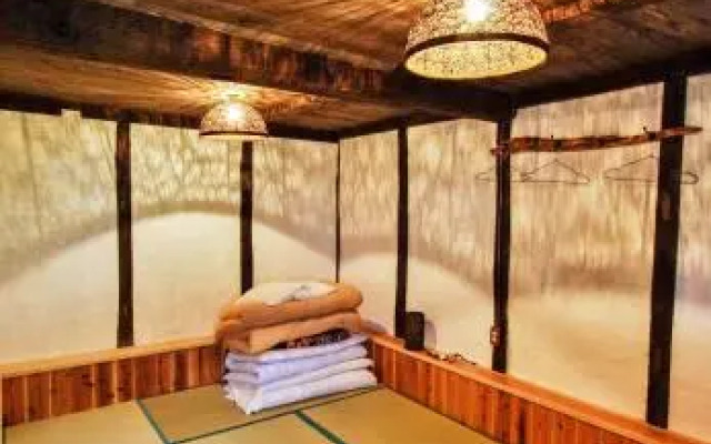 Shikoku Guesthouse Osakanakunchi