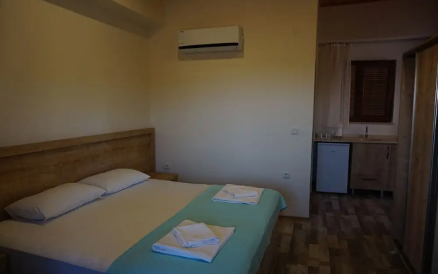 Laz Koyu Pansiyon