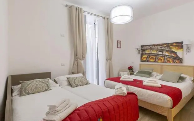Flatinrome Deluxe Rooms