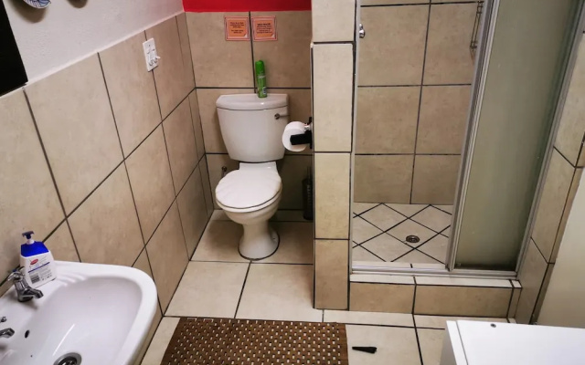 HomeBase Kruger - Hostel