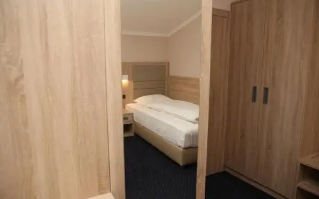 Hotel Ana