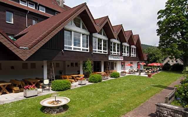 Отель Wald - & Sporthotel Festenburg вид на фасад