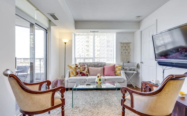 Newly Decorated 2BR Executive Suite - Great View