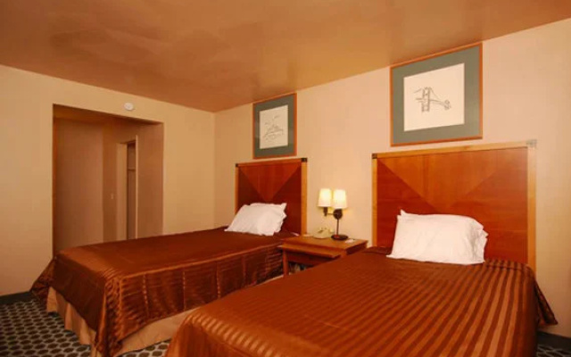 Rodeway Inn