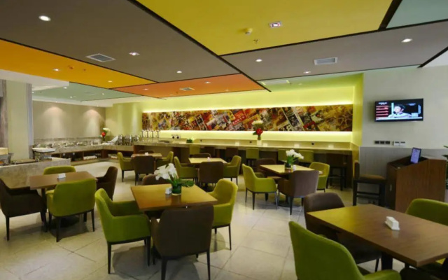Kuanyu MAX Hotel (Dayan Pagoda The Grand Tang Mall)