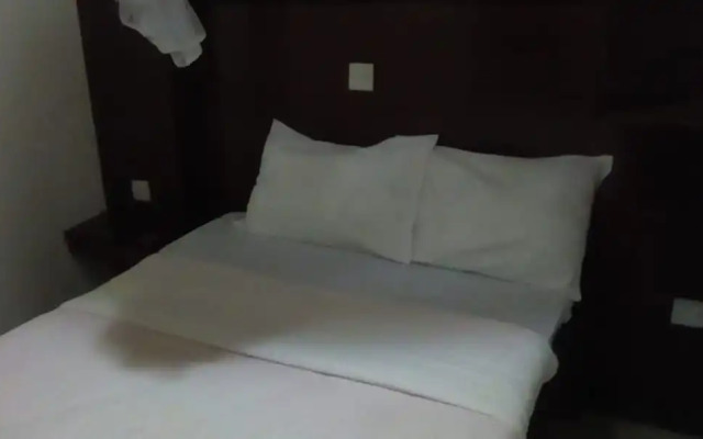 Zama Hotel