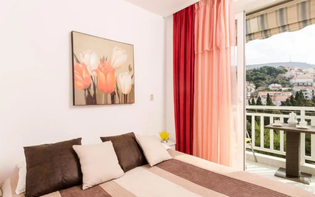 Apartment Nina