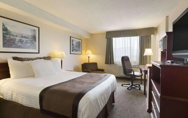 Red Roof Inn PLUS+ Vancouver Airport