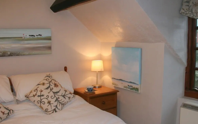 Holly Cottage