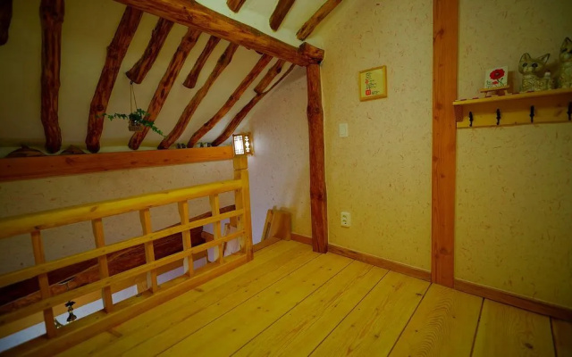 Hanok House