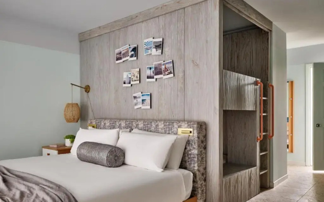 Riviera Beach Resort